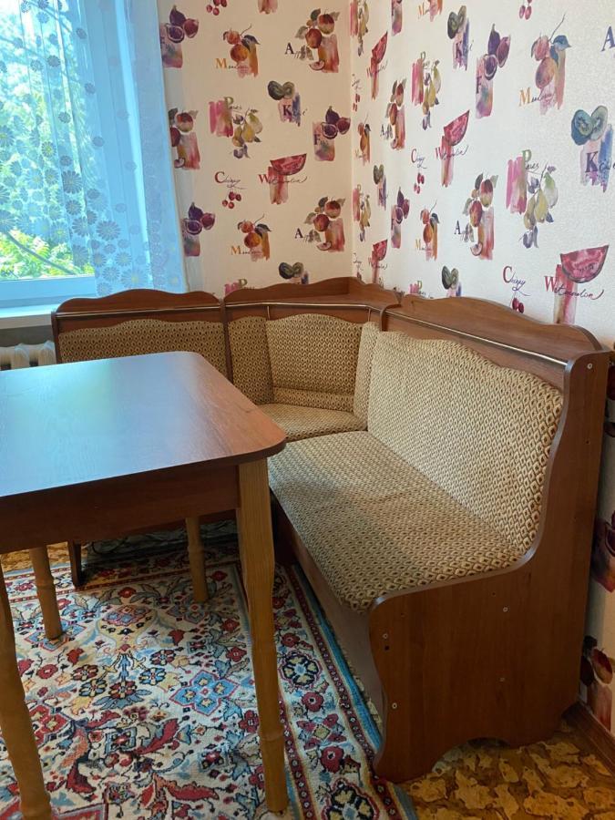 В Самом Центре Myrhorod Eksteriør billede